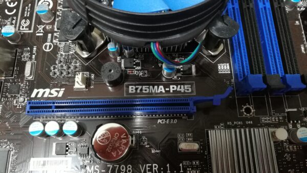 SCHEDA MADRE MSI B75MA-P45 SOCKET 1155 + CPU i3 3240 + VENTOLA + DISSIPATORE - immagine 2