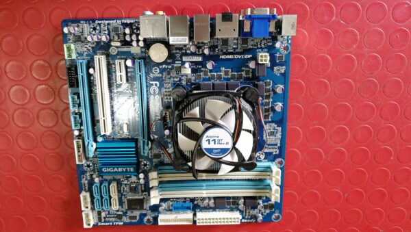 SCHEDA MADRE GIGABYTE GA-Q77M-D2H SOCKET 1155 + DISSIP. + VENT. + HDMI - immagine 2