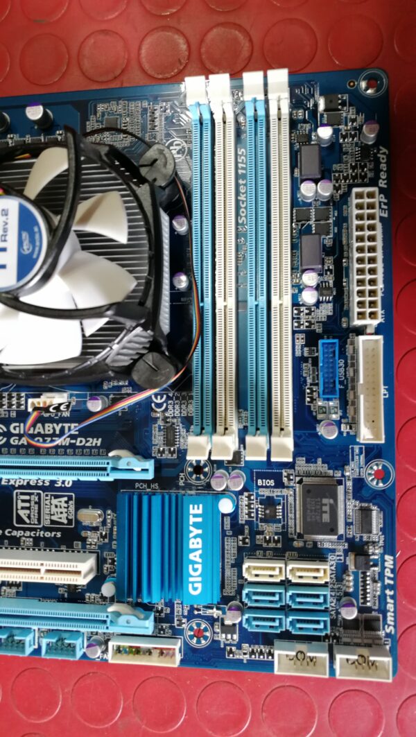 SCHEDA MADRE GIGABYTE GA-Q77M-D2H SOCKET 1155 + DISSIP. + VENT. + HDMI - immagine 4