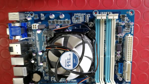 SCHEDA MADRE GIGABYTE GA-Q77M-D2H SOCKET 1155 + DISSIP. + VENT. + HDMI - immagine 5