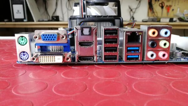 SCHEDA MADRE GIGABYTE GA-Q77M-D2H SOCKET 1155 + DISSIP. + VENT. + HDMI - immagine 7