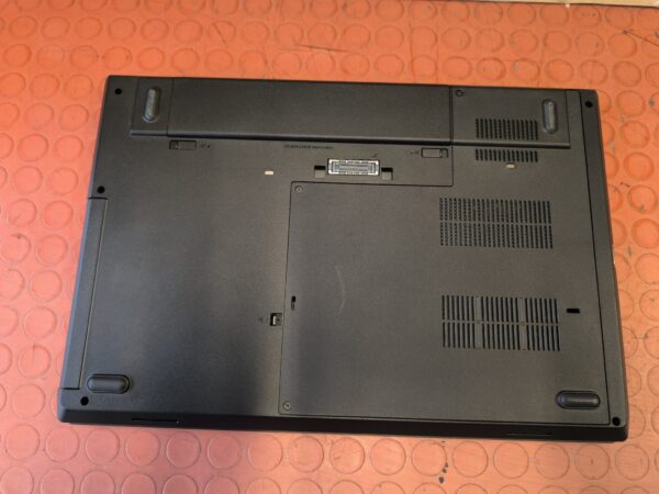 COMPUTER PORTATILE NOTEBOOK LENOVO TINKPAD L570 i5 7200U RAM 8GB SSD M2 256GB WINDOWS 11 PROFESSIONAL DISPLAY 15.6 POLLICI - immagine 5